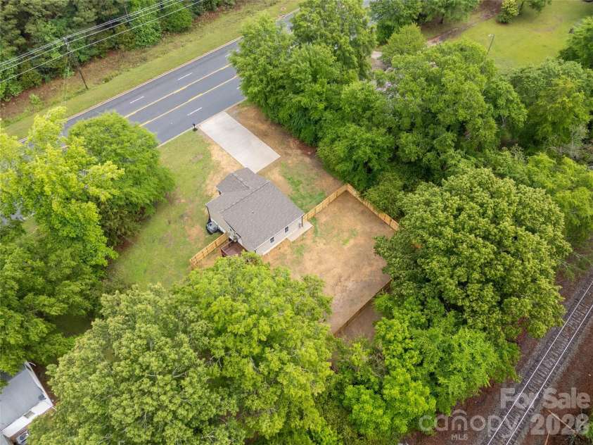 5224 Lancaster Highway, Fort Lawn, SC 29714.  MLS# CAR4383188, YatesRealty ID 26989. 