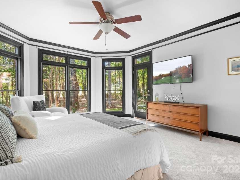 16033 Agincourt Drive, Huntersville, NC 28078.  MLS# CAR4313163, YatesRealty ID 2699. 