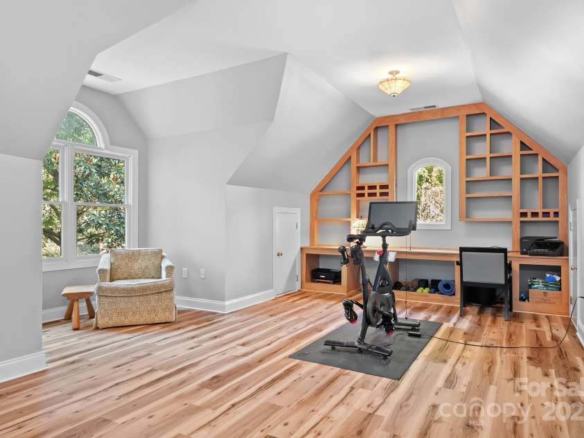 16033 Agincourt Drive, Huntersville, NC 28078.  MLS# CAR4313163, YatesRealty ID 2699. Bonus upstairs with J&J ensuite to bedroom 4