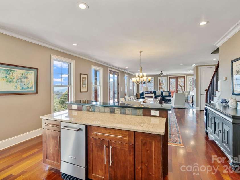 222 David Ridge Road, Black Mountain, NC 28711.  MLS# CAR4234344, YatesRealty ID 2699. 