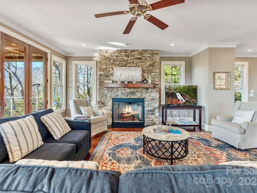 222 David Ridge Road, Black Mountain, NC 28711.  MLS# CAR4234344, YatesRealty ID 2699. 