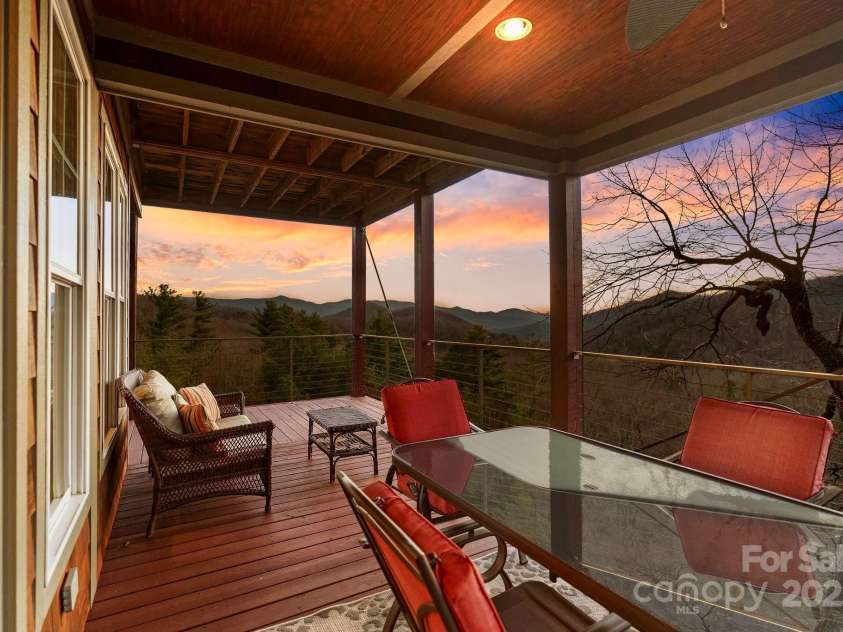 222 David Ridge Road, Black Mountain, NC 28711.  MLS# CAR4234344, YatesRealty ID 2699. 