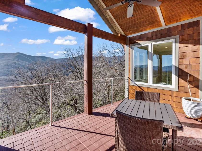 222 David Ridge Road, Black Mountain, NC 28711.  MLS# CAR4234344, YatesRealty ID 2699. 