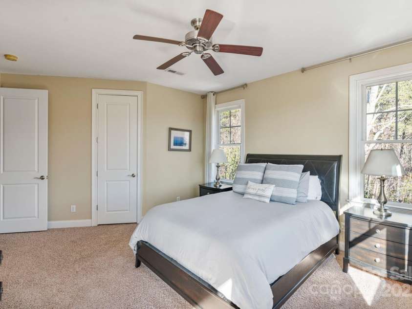 222 David Ridge Road, Black Mountain, NC 28711.  MLS# CAR4234344, YatesRealty ID 2699. 