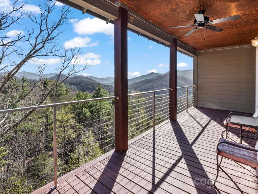 222 David Ridge Road, Black Mountain, NC 28711.  MLS# CAR4234344, YatesRealty ID 2699. 