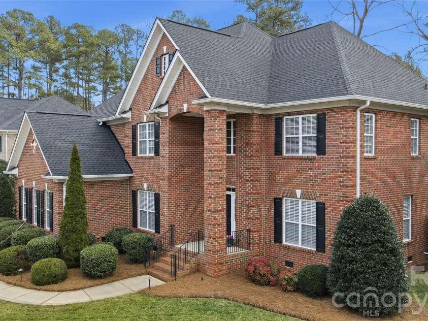905 Patricians Lane, Wesley Chapel, NC 28110.  MLS# CAR4347178, YatesRealty ID 2699. 