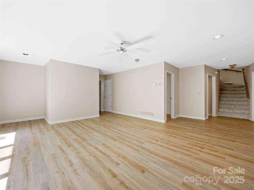 150 Sondley Parkway, Asheville, NC 28805.  MLS# CAR4280880, YatesRealty ID 26990. Lower Level leading to 3 more bedrooms!