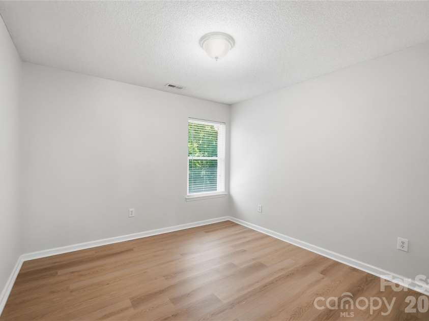157 Lighthouse Road, Mount Holly, NC 28120.  MLS# CAR4379658, YatesRealty ID 26991. 3rd bedroom