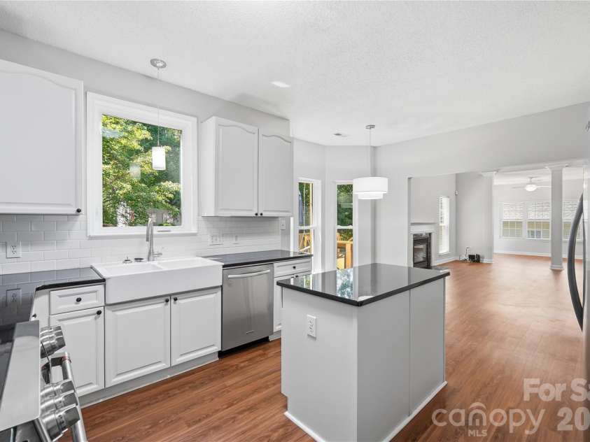 157 Lighthouse Road, Mount Holly, NC 28120.  MLS# CAR4379658, YatesRealty ID 26991. Kitchen 1