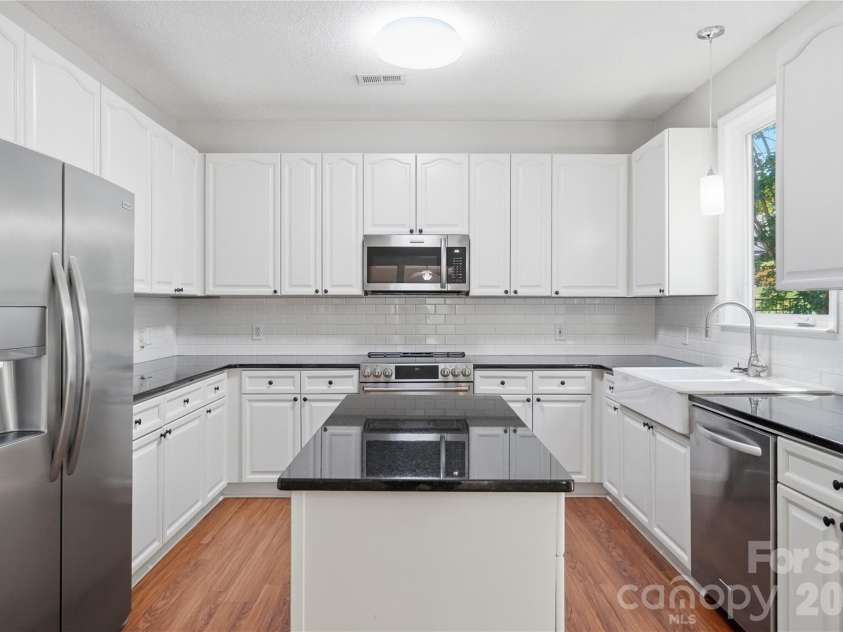 157 Lighthouse Road, Mount Holly, NC 28120.  MLS# CAR4379658, YatesRealty ID 26991. Kitchen 3