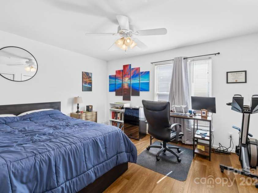 3721 Picasso Court, Charlotte, NC 28205.  MLS# CAR4281891, YatesRealty ID 26991. 