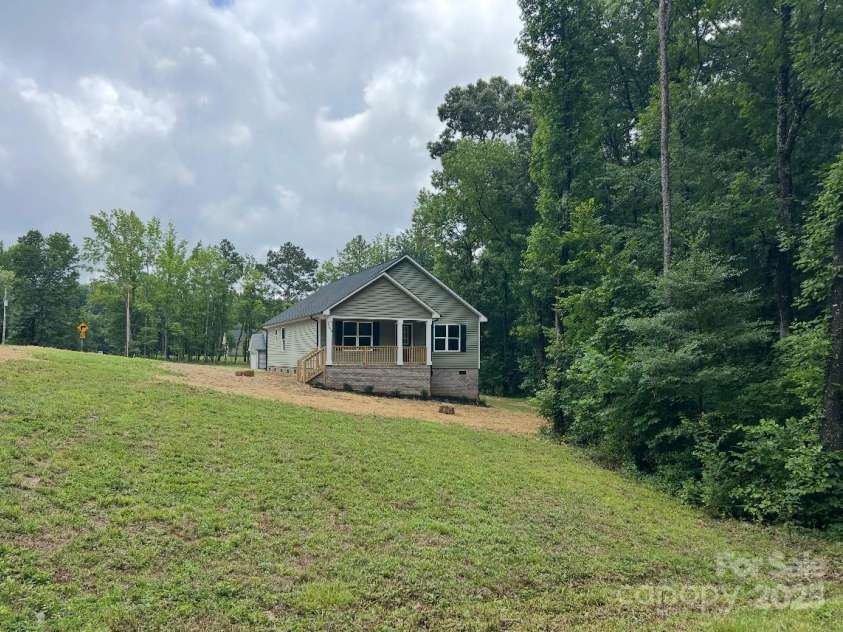 32967 Poplar Lane Road, Albemarle, NC 28001.  MLS# CAR4277472, YatesRealty ID 26992. Welcome Home!