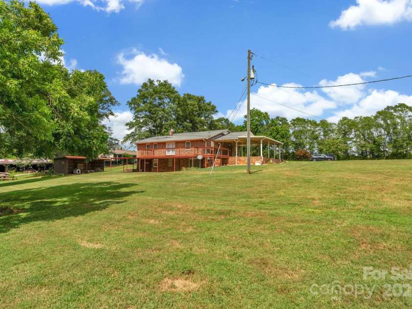 2036 Biggers Lake Road, Shelby, NC 28152.  MLS# CAR4273982, YatesRealty ID 26993. 