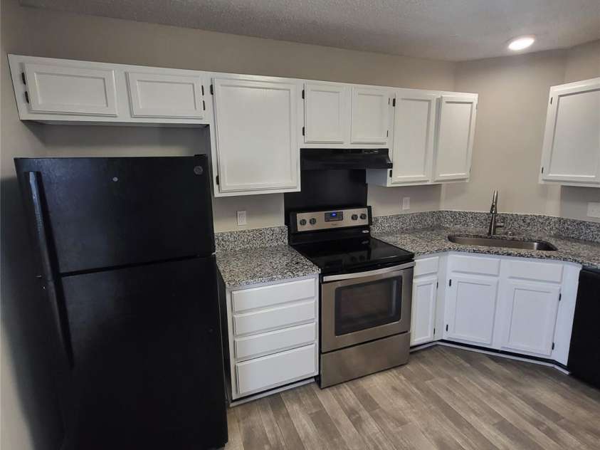 5720 Ebley Lane, Charlotte, NC 28227.  MLS# CAR4179653, YatesRealty ID 26993. 