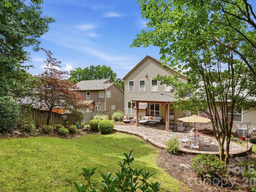 14520 Harmonious Street, Charlotte, NC 28278.  MLS# CAR4371528, YatesRealty ID 26994. 