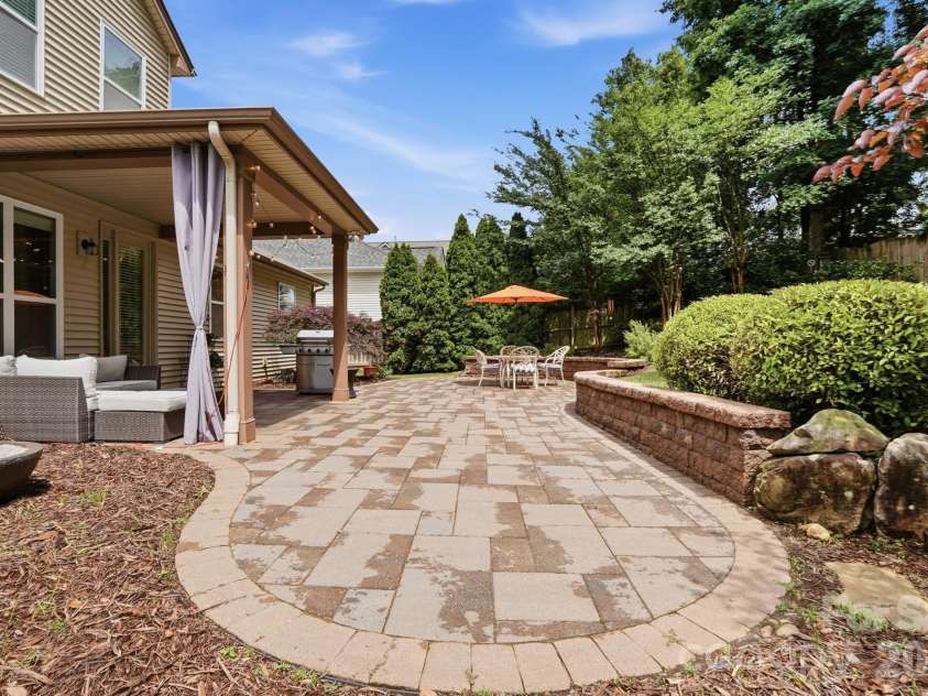 14520 Harmonious Street, Charlotte, NC 28278.  MLS# CAR4371528, YatesRealty ID 26994. 