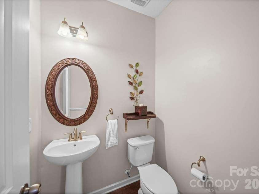 14520 Harmonious Street, Charlotte, NC 28278.  MLS# CAR4371528, YatesRealty ID 26994. 