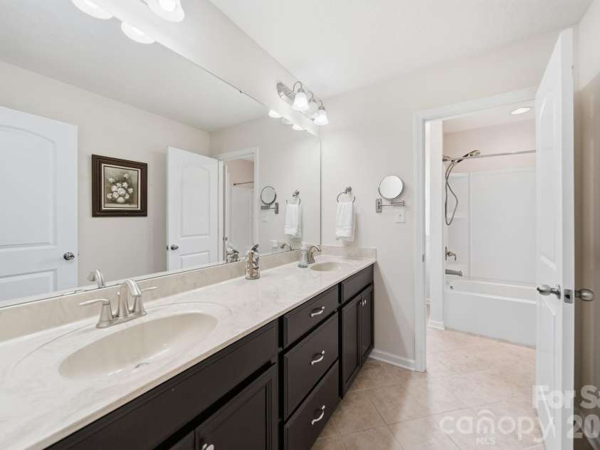14520 Harmonious Street, Charlotte, NC 28278.  MLS# CAR4371528, YatesRealty ID 26994. 