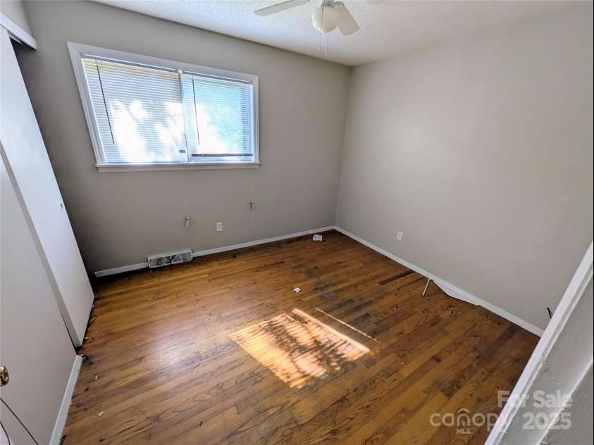 9401 Feldbank Drive, Charlotte, NC 28216.  MLS# CAR4280342, YatesRealty ID 26995. 