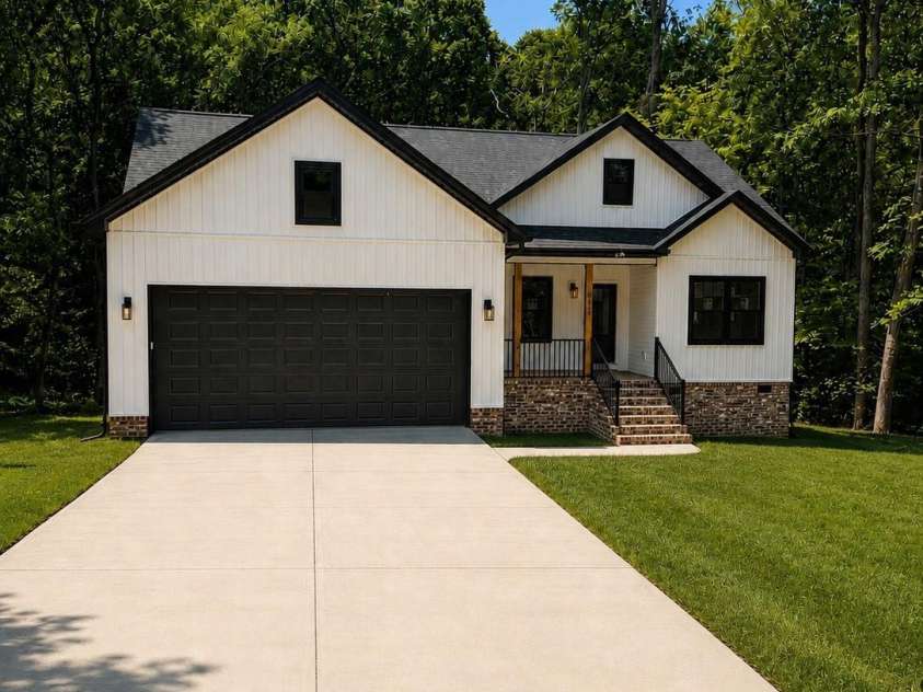 317 Tamarind Drive, Troy, NC 27371.  MLS# CAR4388084, YatesRealty ID 26996. 