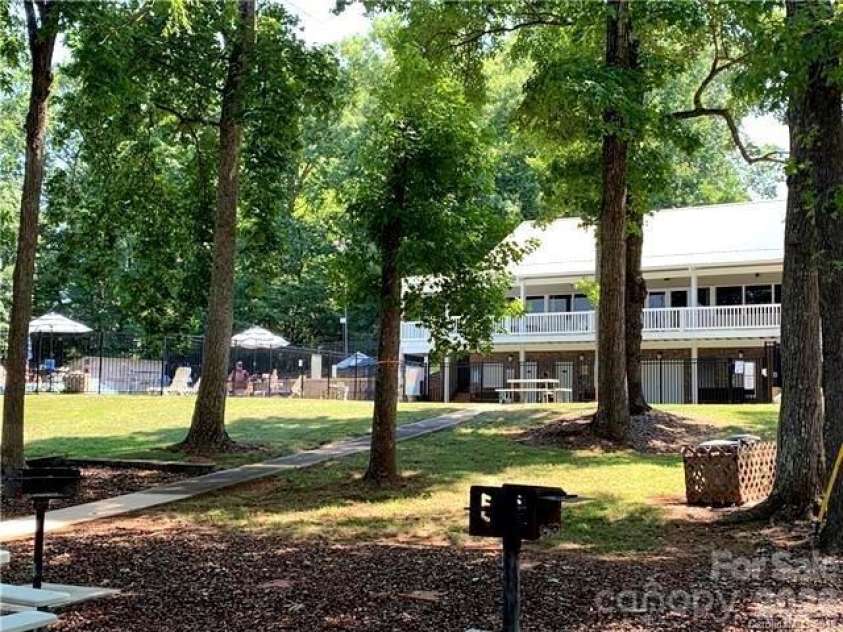 317 Tamarind Drive, Troy, NC 27371.  MLS# CAR4388084, YatesRealty ID 26996. 