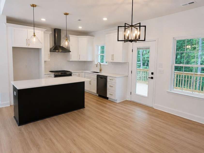 317 Tamarind Drive, Troy, NC 27371.  MLS# CAR4388084, YatesRealty ID 26996. Kitchen / Dining Room