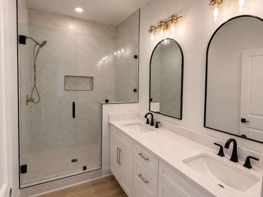 317 Tamarind Drive, Troy, NC 27371.  MLS# CAR4388084, YatesRealty ID 26996. Primary Bathroom