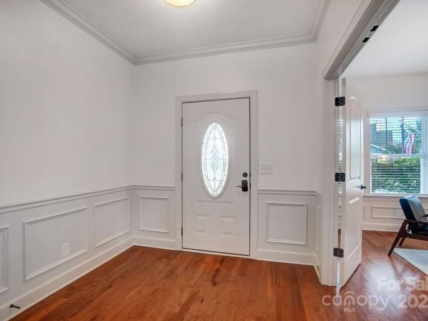 5006 Sand Trap Court, Monroe, NC 28112.  MLS# CAR4225761, YatesRealty ID 26996. Foyer, entry way