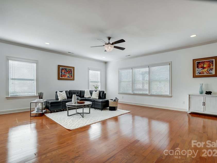 5006 Sand Trap Court, Monroe, NC 28112.  MLS# CAR4225761, YatesRealty ID 26996. Spacious living rm