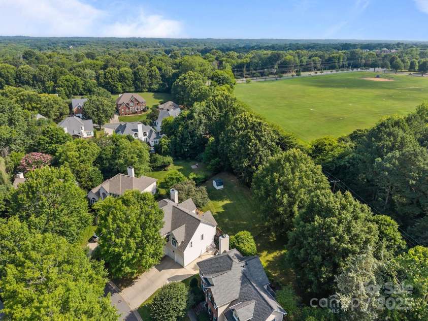 9038 Sandpiper Drive, Charlotte, NC 28277.  MLS# CAR4269770, YatesRealty ID 26997. 