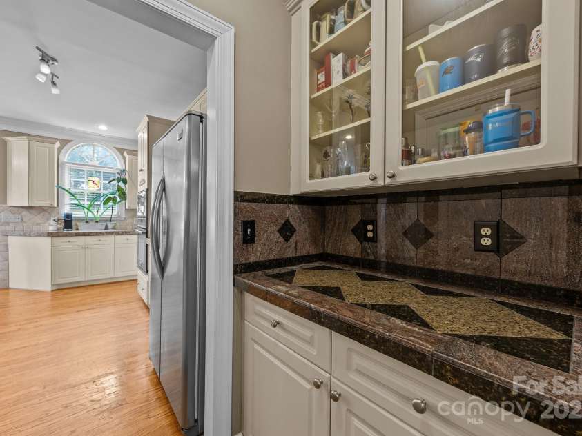 9038 Sandpiper Drive, Charlotte, NC 28277.  MLS# CAR4269770, YatesRealty ID 26997. 