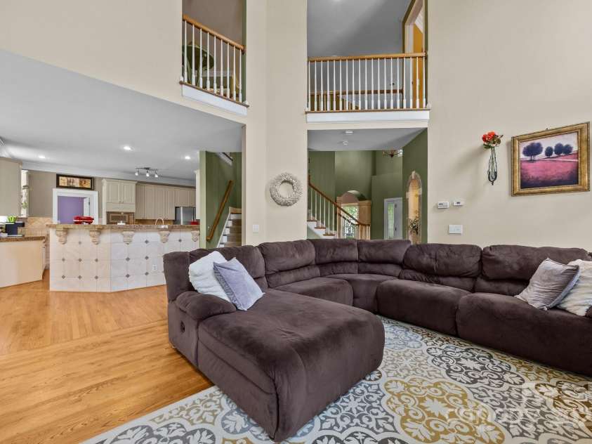 9038 Sandpiper Drive, Charlotte, NC 28277.  MLS# CAR4269770, YatesRealty ID 26997. 