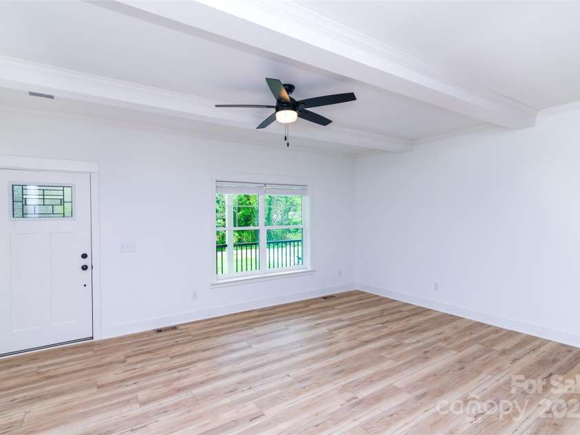 24 Queen Annes Drive, Tuckasegee, NC 28783.  MLS# CAR4259573, YatesRealty ID 26999. 