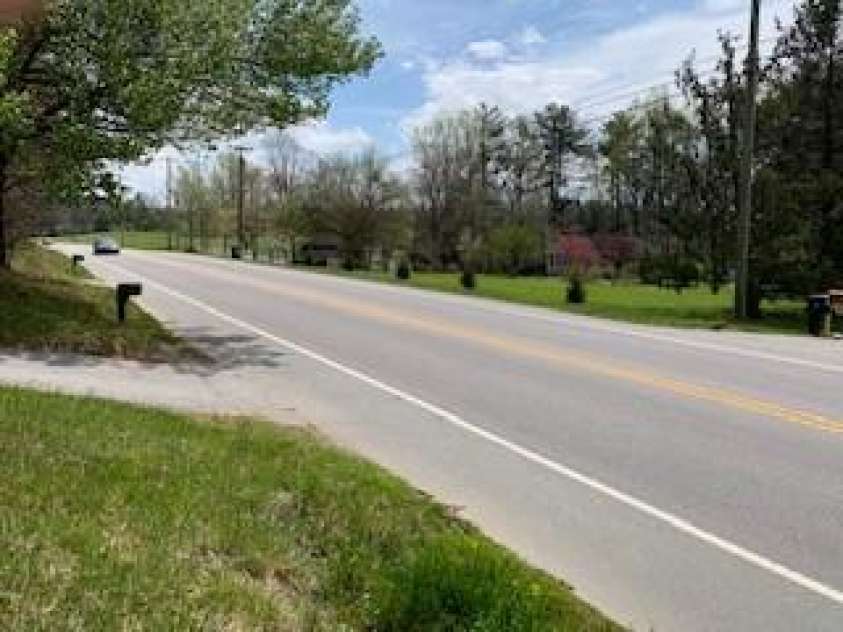 67 Small Creek Lane, Hendersonville, NC 28792.  MLS# CAR3876933, YatesRealty ID 27. 