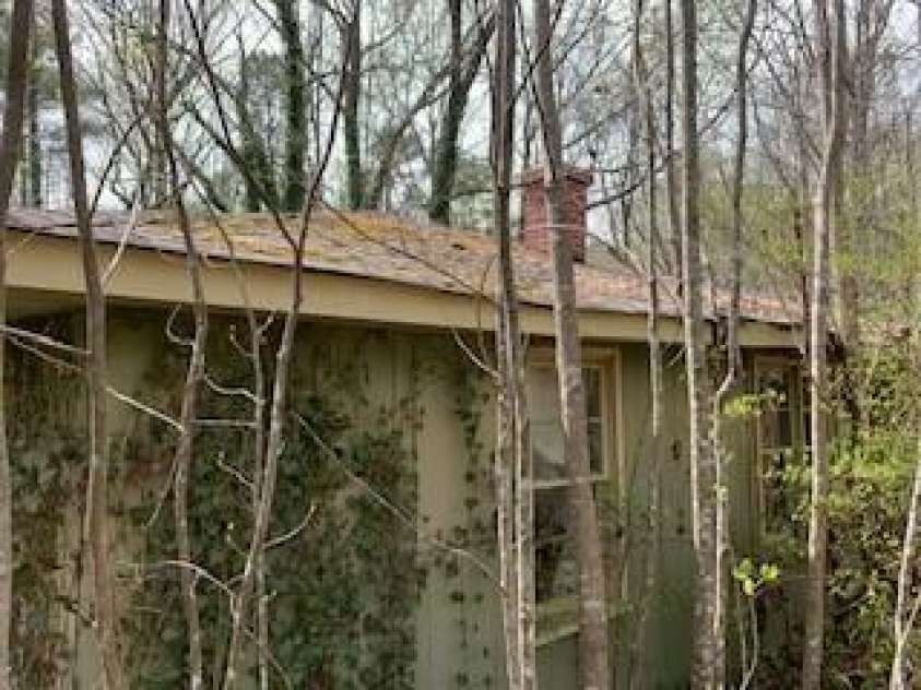 67 Small Creek Lane, Hendersonville, NC 28792.  MLS# CAR3876933, YatesRealty ID 27. 