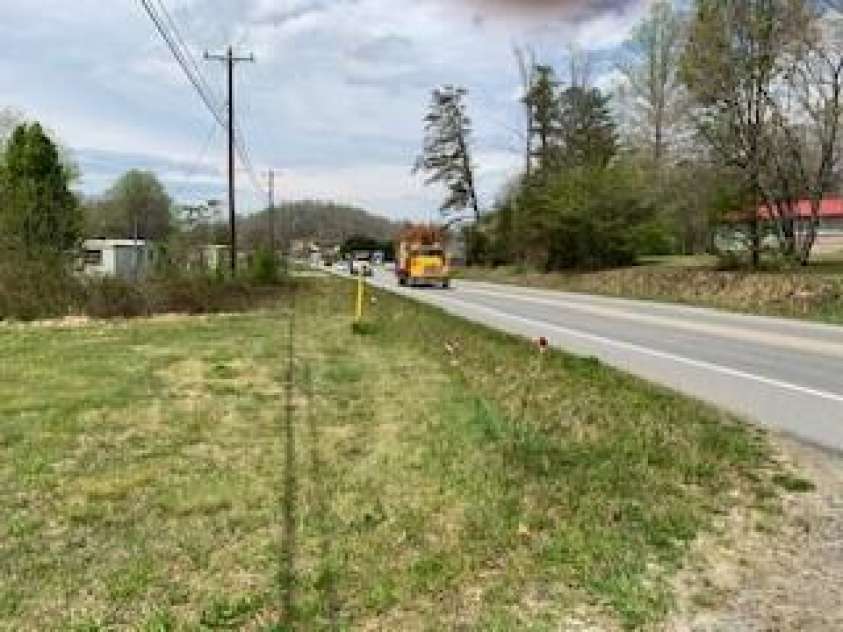 67 Small Creek Lane, Hendersonville, NC 28792.  MLS# CAR3876933, YatesRealty ID 27. 