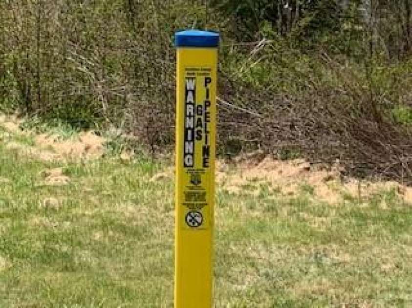 67 Small Creek Lane, Hendersonville, NC 28792.  MLS# CAR3876933, YatesRealty ID 27. 