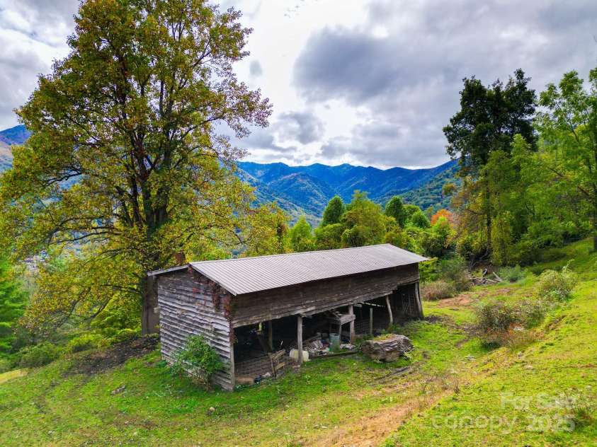 105 Home Place Road, Maggie Valley, NC 28751.  MLS# CAR4311277, YatesRealty ID 270. 