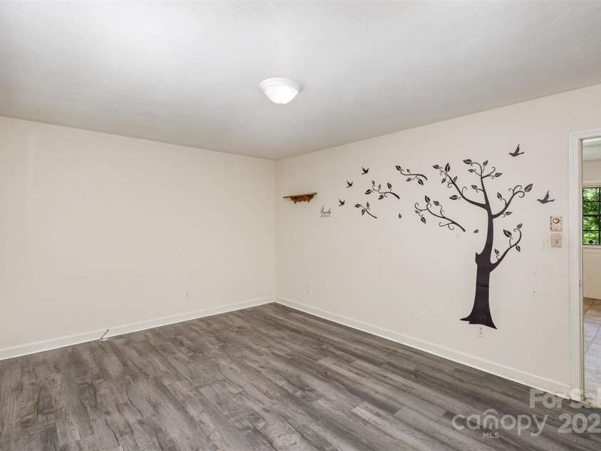 621 Oak Grove Road, Kings Mountain, NC 28086.  MLS# CAR4146020, YatesRealty ID 2700. 