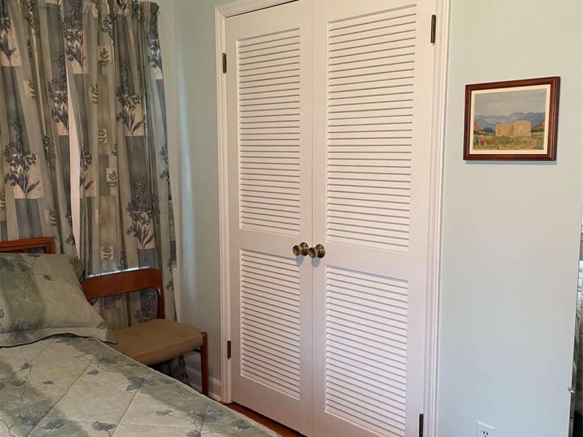5806 Whitingham Drive, Charlotte, NC 28215.  MLS# CAR4263834, YatesRealty ID 27000. Main Level. 3rd bedroom.