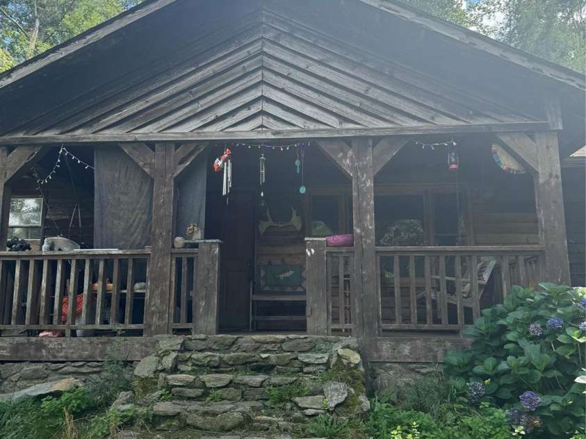 321 Henry Worley Lane, Marshall, NC 28753.  MLS# CAR4277589, YatesRealty ID 27001. 