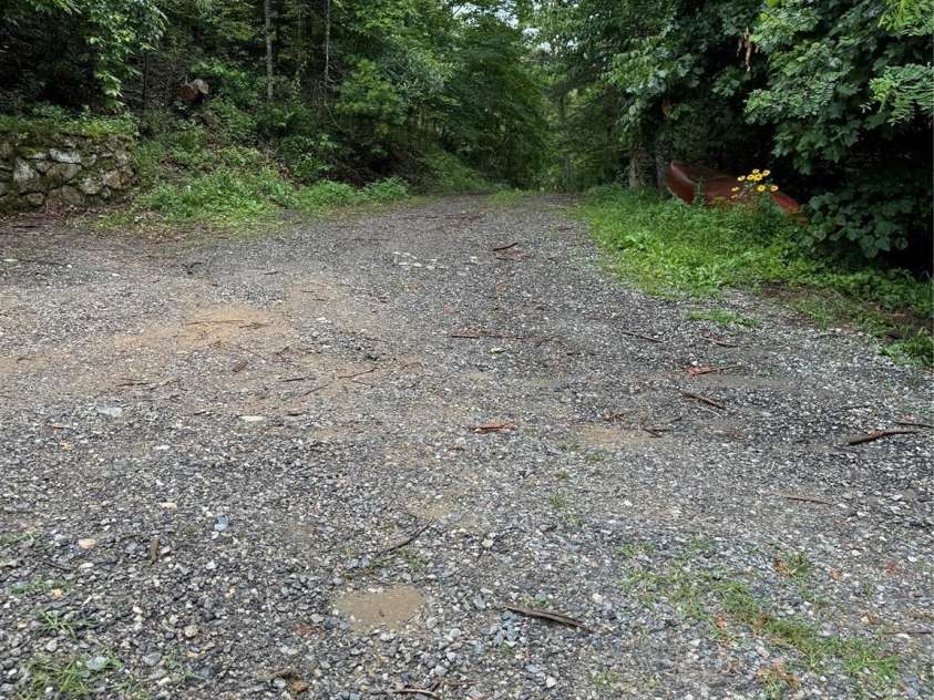 321 Henry Worley Lane, Marshall, NC 28753.  MLS# CAR4277589, YatesRealty ID 27001. 