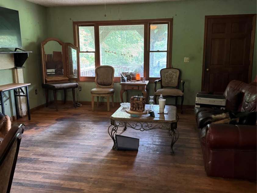 321 Henry Worley Lane, Marshall, NC 28753.  MLS# CAR4277589, YatesRealty ID 27001. 