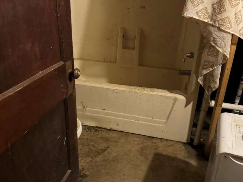 321 Henry Worley Lane, Marshall, NC 28753.  MLS# CAR4277589, YatesRealty ID 27001. 