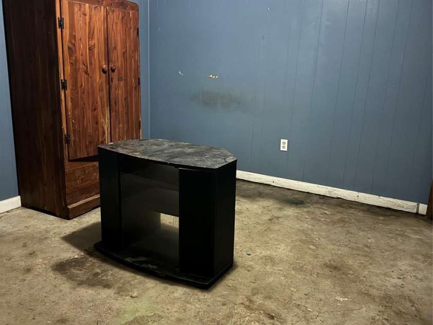 321 Henry Worley Lane, Marshall, NC 28753.  MLS# CAR4277589, YatesRealty ID 27001. 