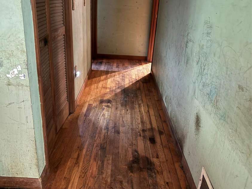 321 Henry Worley Lane, Marshall, NC 28753.  MLS# CAR4277589, YatesRealty ID 27001. Hardwood flooring