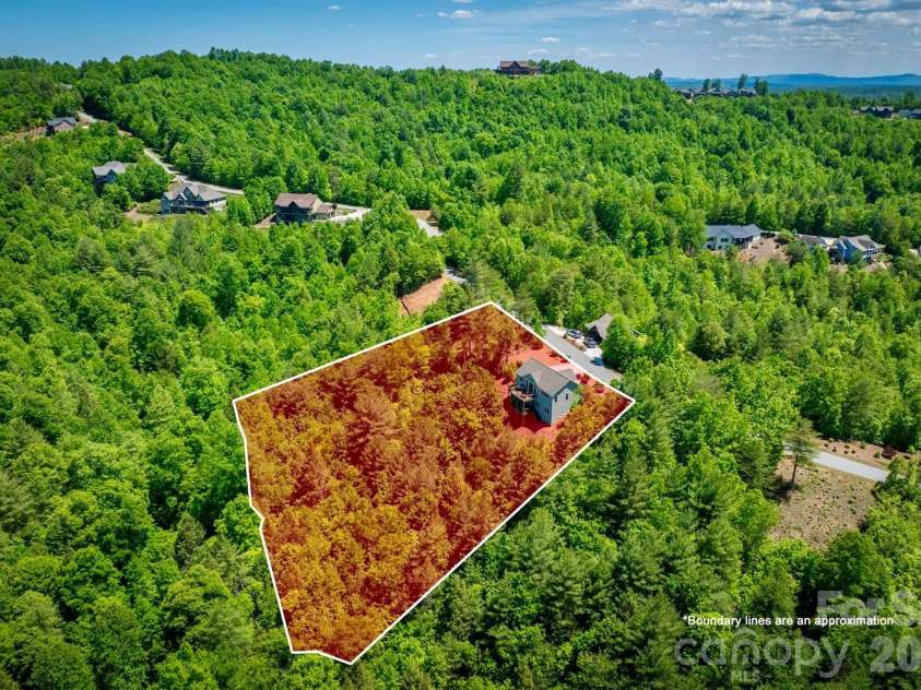 5564 Table View Lane, Lenoir, NC 28645.  MLS# CAR4380345, YatesRealty ID 27001. 
