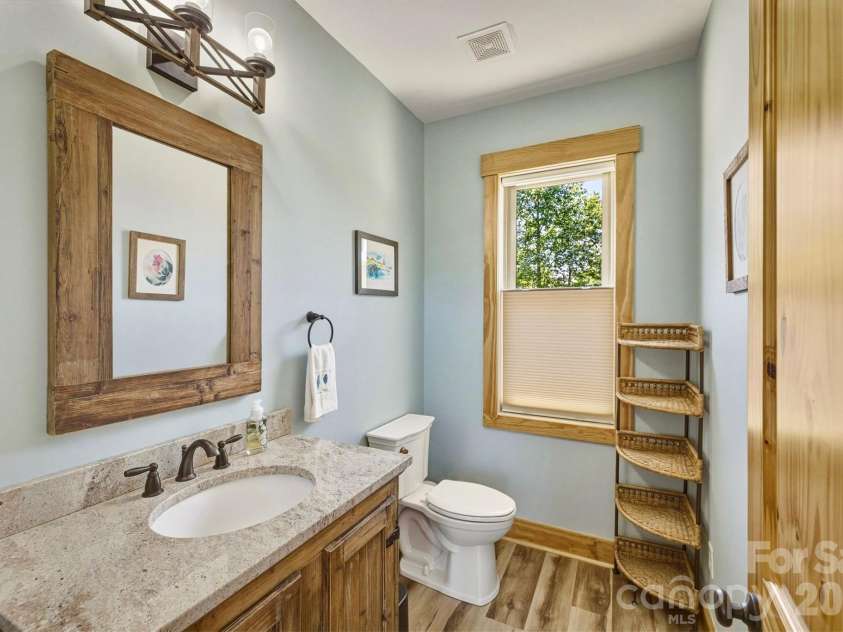 5564 Table View Lane, Lenoir, NC 28645.  MLS# CAR4380345, YatesRealty ID 27001. 