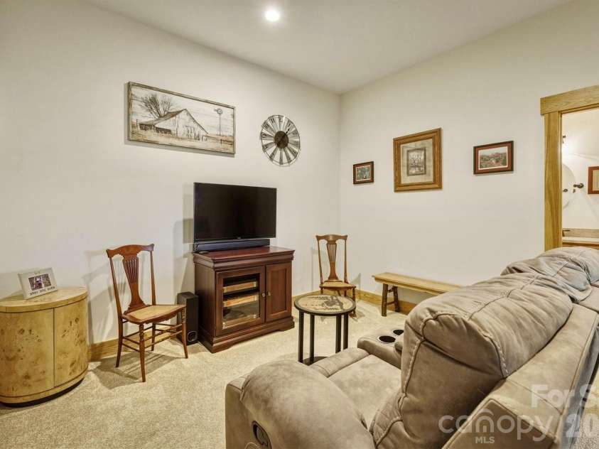 5564 Table View Lane, Lenoir, NC 28645.  MLS# CAR4380345, YatesRealty ID 27001. 