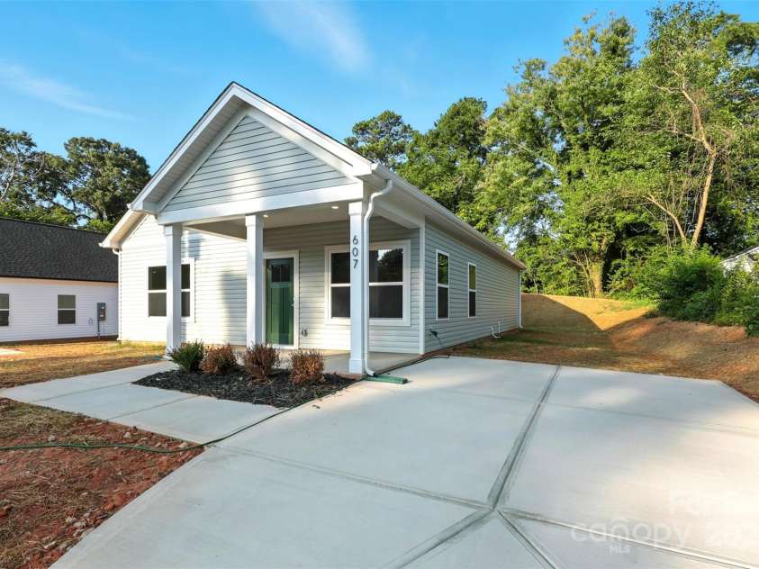 607 Meadow Street, Spencer, NC 28159.  MLS# CAR4277611, YatesRealty ID 27002. 
